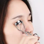 EYELASH CURLER