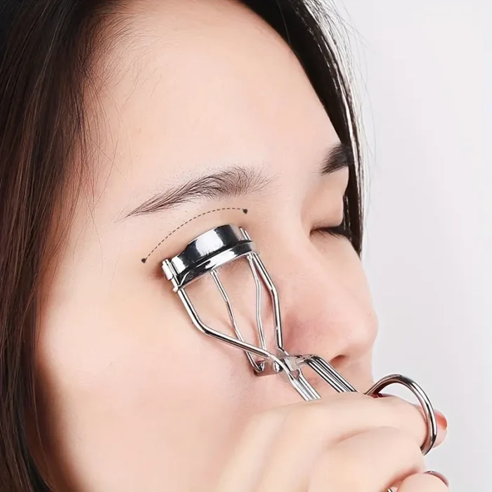 EYELASH CURLER - Image 1